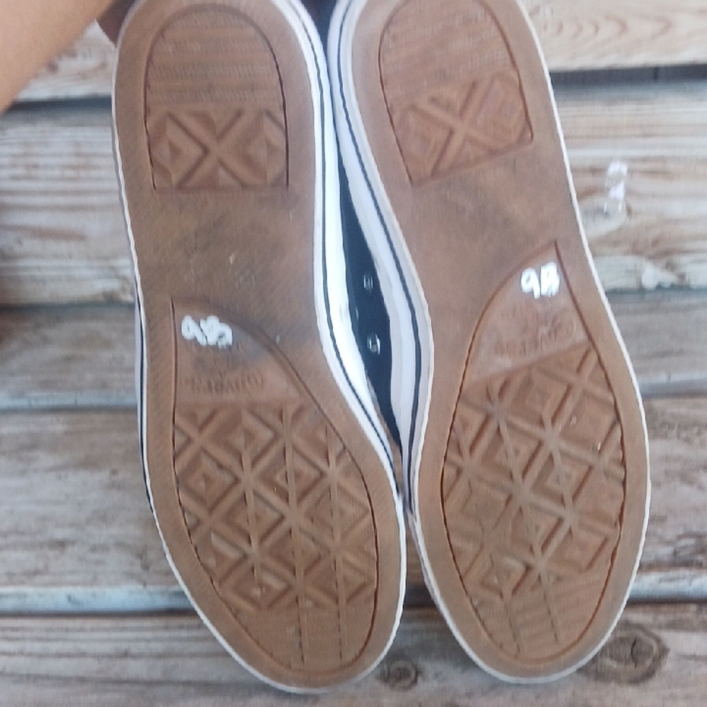 Converse Cons Black and White Canvas Sneakers - Picture 15 of 16